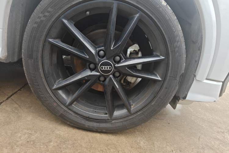 Used Audi Q2L 2022 35 TFSI Progressive Dynamic Edition Right Front Wheel Hub