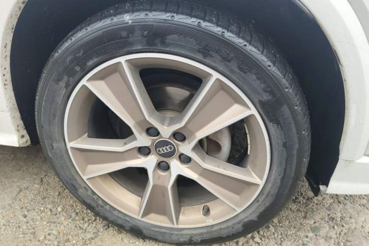 Used Audi Q2L 2022 35 TFSI Fashion Dynamic Model Right Front Wheel Hub