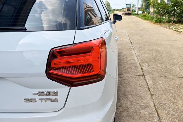 Used Audi Q2L 2022 35 TFSI Progressive Dynamic Edition Right Rear Taillight