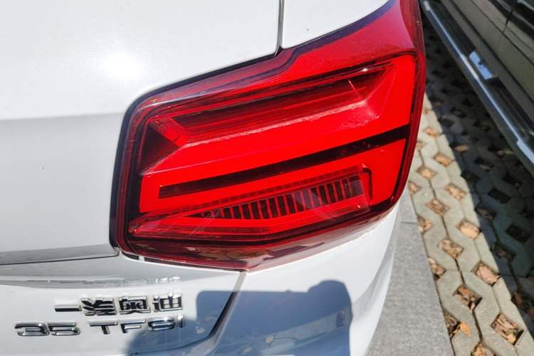 Used Audi Q2L 2022 35 TFSI Progressive Dynamic Edition Right Rear Taillight