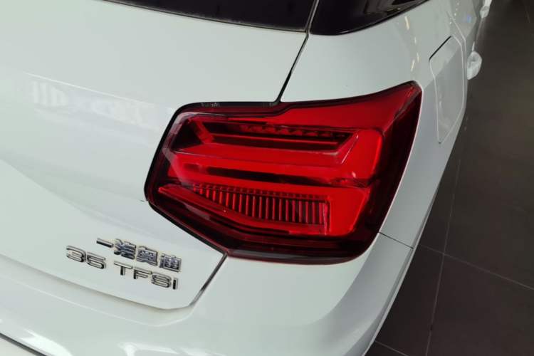 Used Audi Q2L 2022 35 TFSI Progressive Dynamic Edition Right Rear Taillight