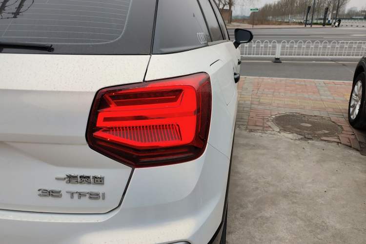 Used Audi Q2L 2022 35 TFSI Fashionable and Elegant Model Right Rear Taillight