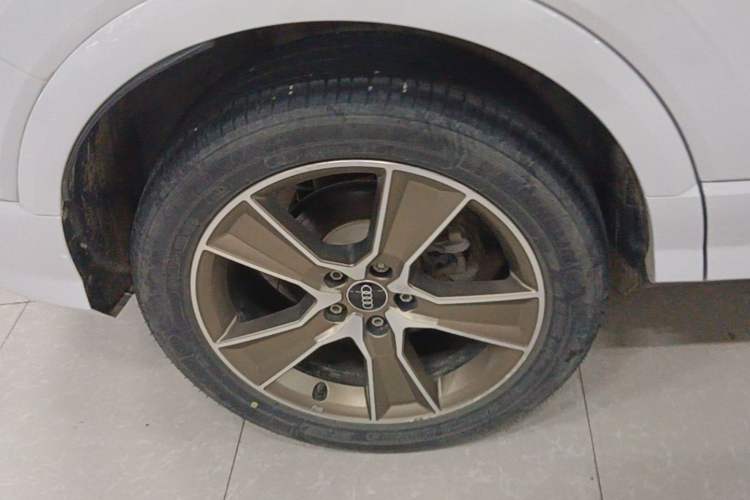 Used Audi Q2L 2022 35 TFSI Fashion Dynamic Model Right Rear Wheel Hub