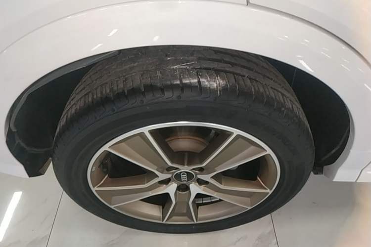 Used Audi Q2L 2022 35 TFSI Fashion Dynamic Model Right Rear Wheel Hub