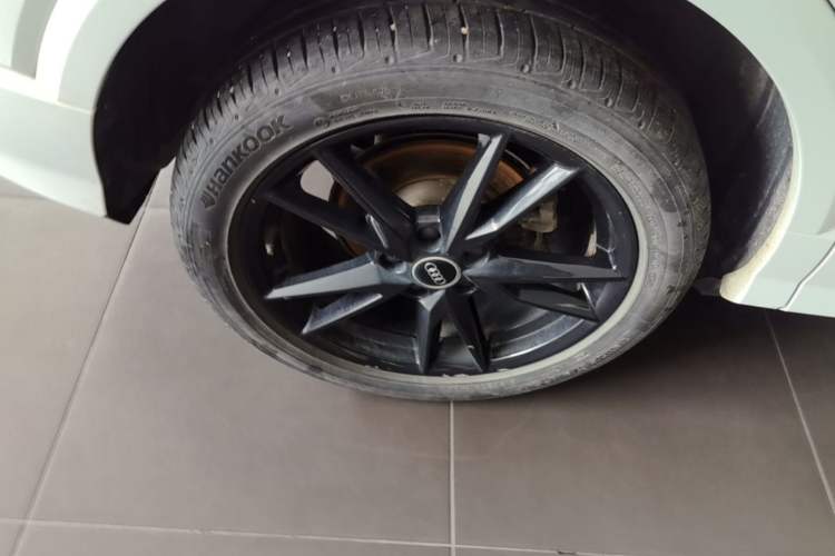 Used Audi Q2L 2022 35 TFSI Progressive Dynamic Edition Right Rear Wheel Hub