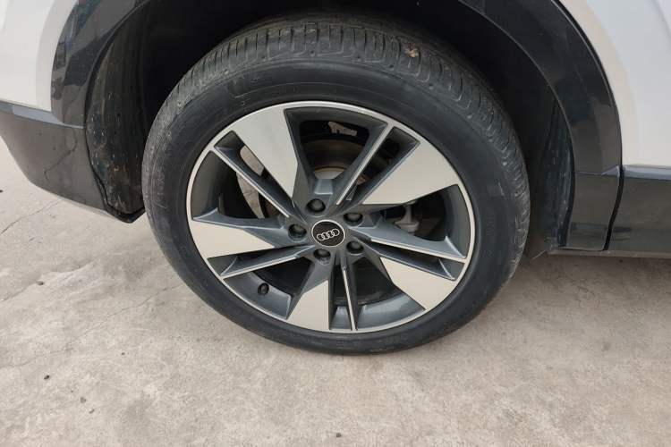 Used Audi Q2L 2022 35 TFSI Fashionable and Elegant Model Right Rear Wheel Hub