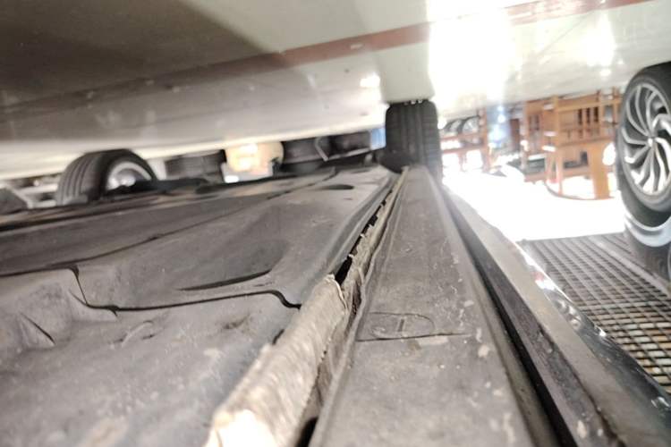 Used Audi Q2L 2022 35 TFSI Advanced Style Edition Right Side Sill