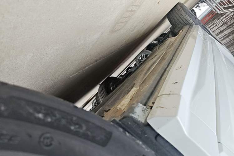 Used Audi Q2L 2022 35 TFSI Progressive Dynamic Edition Right Side Sill