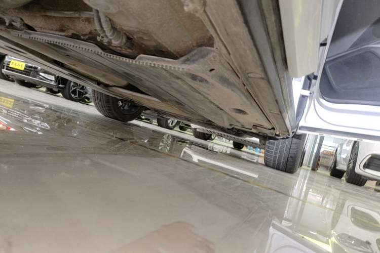 Used Audi Q2L 2022 35 TFSI Progressive Dynamic Edition Right Side Sill