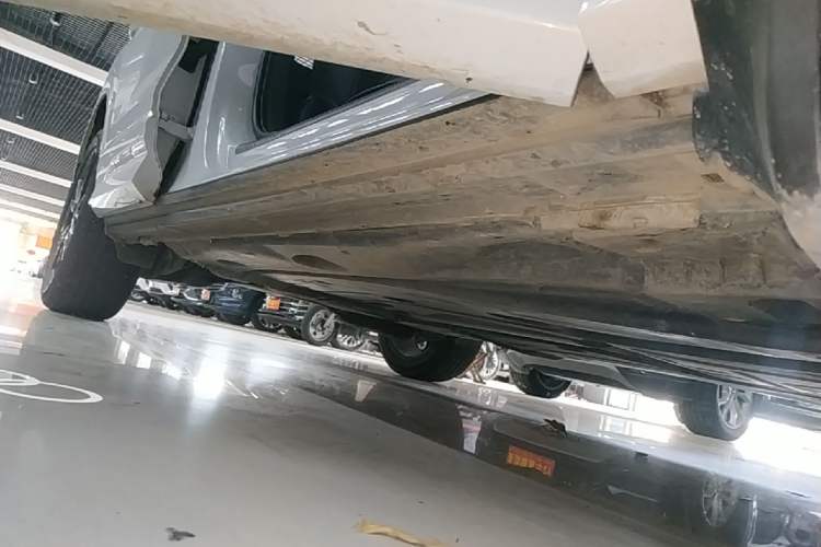 Used Audi Q2L 2022 35 TFSI Progressive Dynamic Edition Right Side Sill