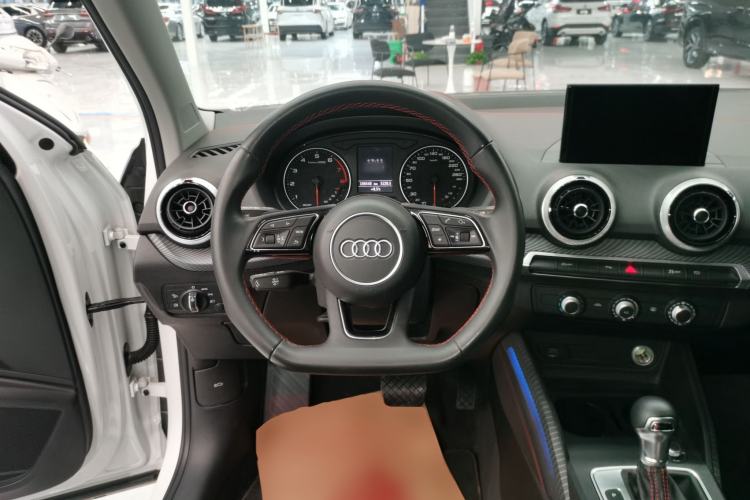 Used Audi Q2L 2022 35 TFSI Progressive Dynamic Edition Steering Wheel