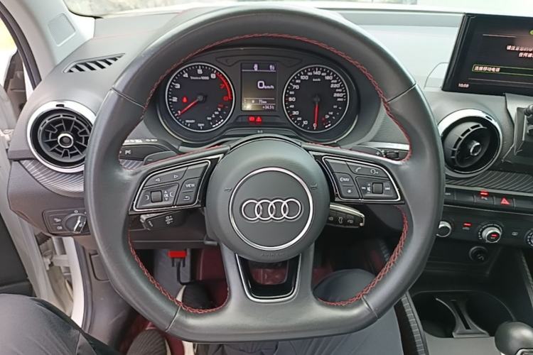 Used Audi Q2L 2022 35 TFSI Progressive Dynamic Edition Steering Wheel