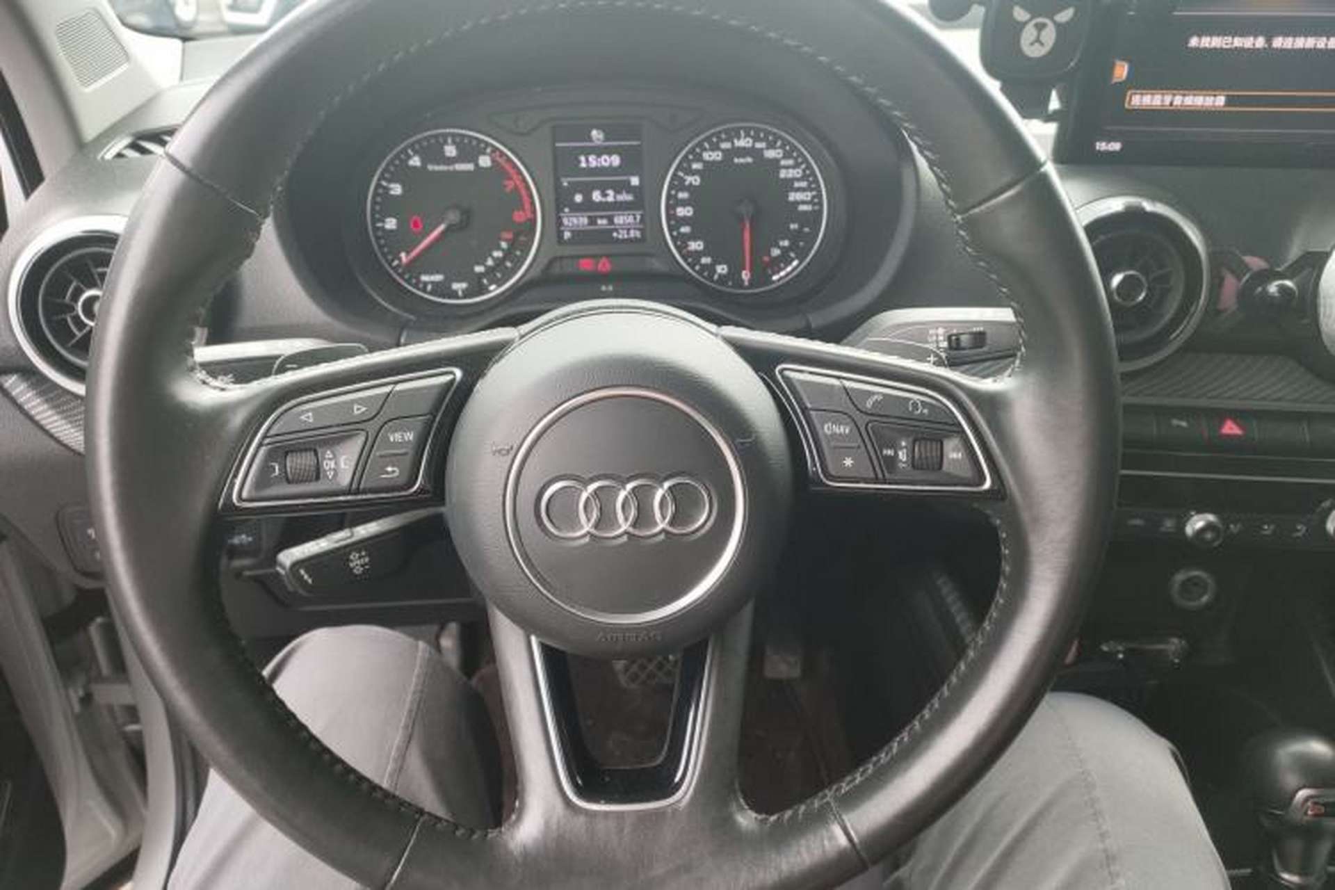 Used Audi Q2L 2022 35 TFSI Fashionable and Elegant Model Steering Wheel