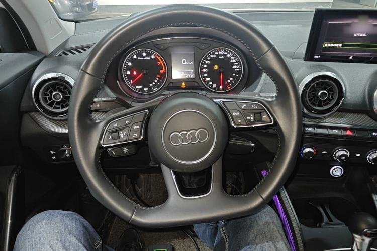 Used Audi Q2L 2022 35 TFSI Progressive Dynamic Edition Steering Wheel