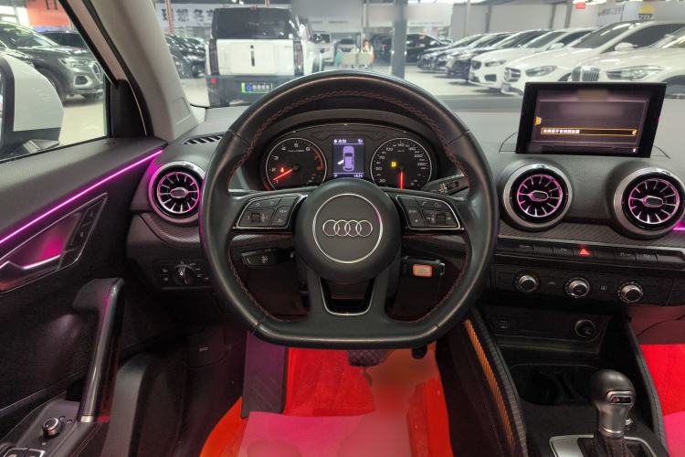 Used Audi Q2L 2022 35 TFSI Progressive Dynamic Edition Steering Wheel