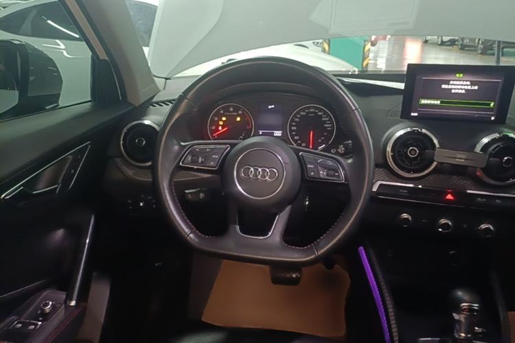 Used Audi Q2L 2022 35 TFSI Progressive Dynamic Edition Steering Wheel