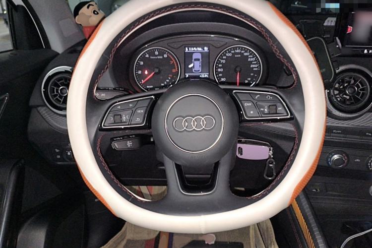 Used Audi Q2L 2022 35 TFSI Progressive Dynamic Edition Steering Wheel