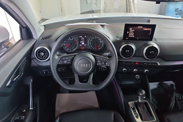 Used Audi Q2L 2022 35 TFSI Progressive Dynamic Edition Steering Wheel