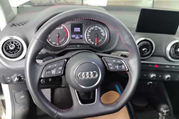 Used Audi Q2L 2022 35 TFSI Progressive Dynamic Edition Steering Wheel
