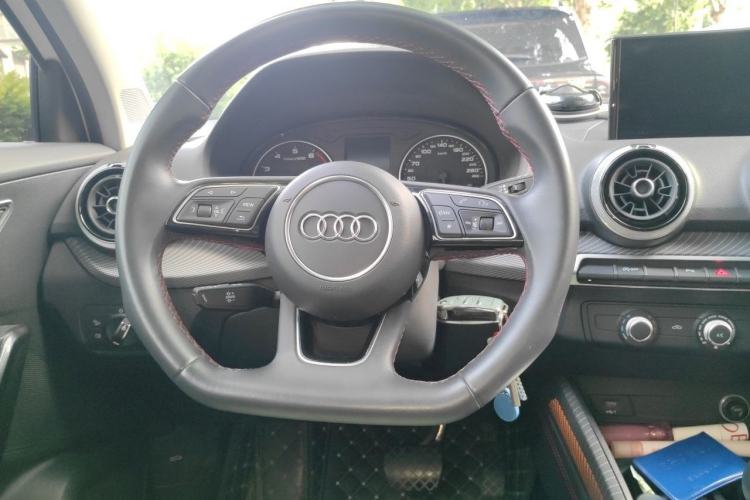 Used Audi Q2L 2022 35 TFSI Progressive Dynamic Edition Steering Wheel