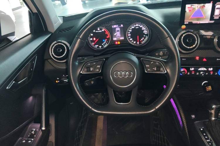 Used Audi Q2L 2022 35 TFSI Fashion Dynamic Model Steering Wheel