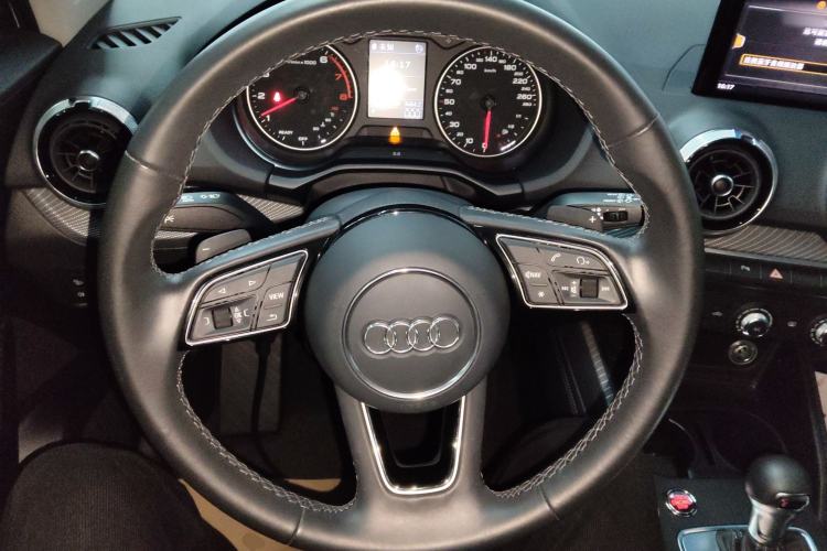 Used Audi Q2L 2022 35 TFSI Advanced Style Edition Steering Wheel