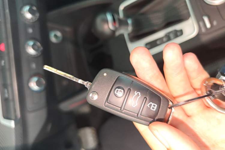 Used Audi Q2L 2022 35 TFSI Advanced Style Edition Vehicle Key