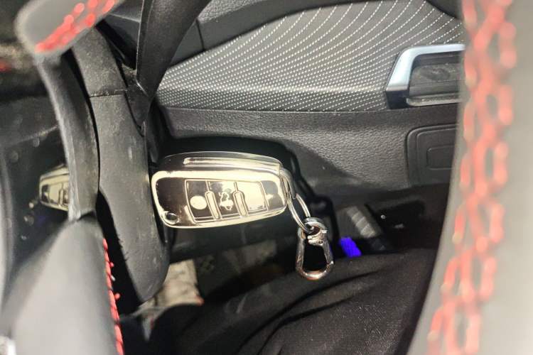 Used Audi Q2L 2022 35 TFSI Progressive Dynamic Edition Vehicle Key