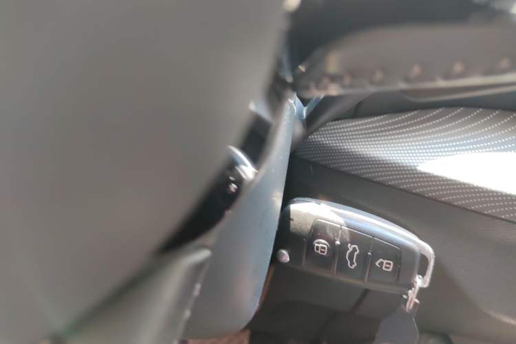 Used Audi Q2L 2022 35 TFSI Advanced Style Edition Vehicle Key
