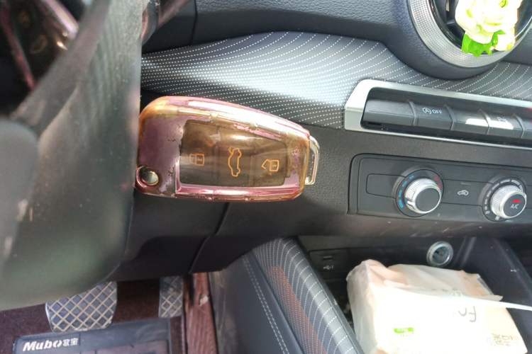 Used Audi Q2L 2022 35 TFSI Advanced Style Edition Vehicle Key