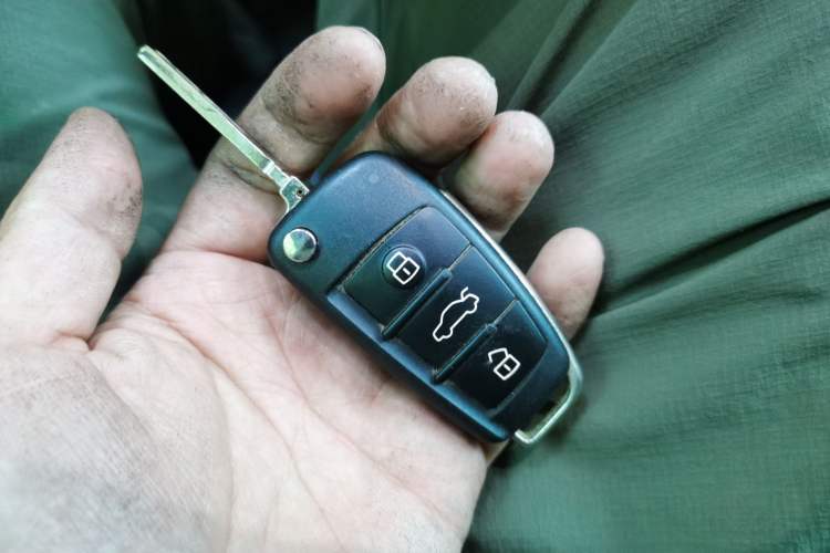 Used Audi Q2L 2022 35 TFSI Progressive Dynamic Edition Vehicle Key