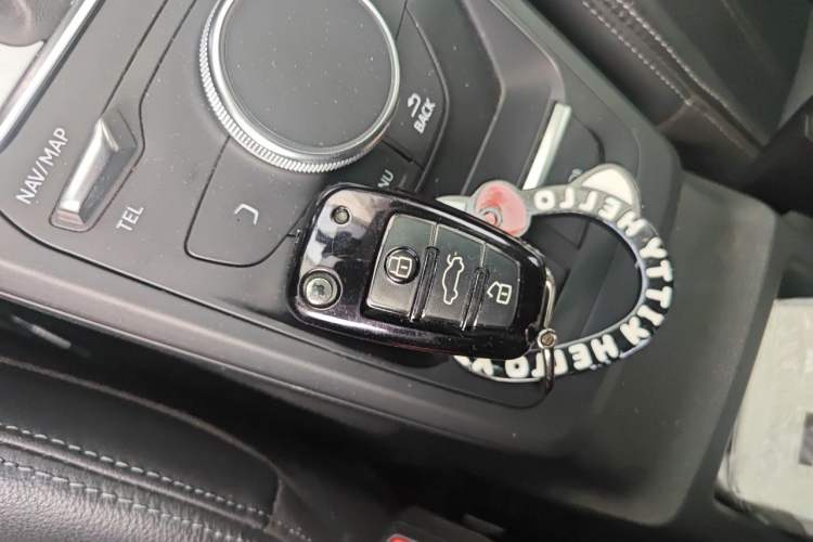 Used Audi Q2L 2022 35 TFSI Fashion Dynamic Model Vehicle Key