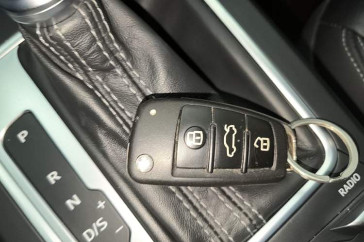 Used Audi Q2L 2022 35 TFSI Advanced Style Edition Vehicle Key