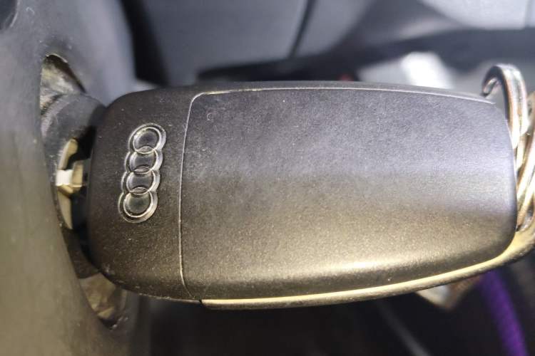 Used Audi Q2L 2022 35 TFSI Progressive Dynamic Edition Vehicle Key