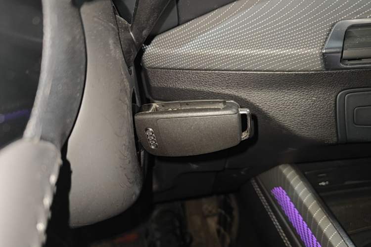 Used Audi Q2L 2022 35 TFSI Progressive Dynamic Edition Vehicle Key