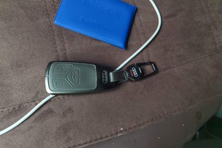 Used Audi Q2L 2022 35 TFSI Progressive Dynamic Edition Vehicle Key