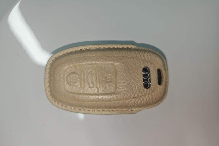 Used Audi Q2L 2022 35 TFSI Progressive Dynamic Edition Vehicle Key
