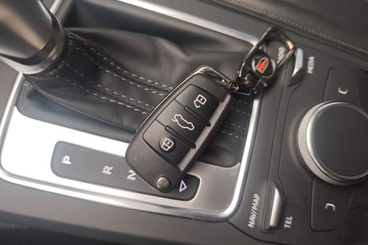 Used Audi Q2L 2022 35 TFSI Fashion Dynamic Model Vehicle Key