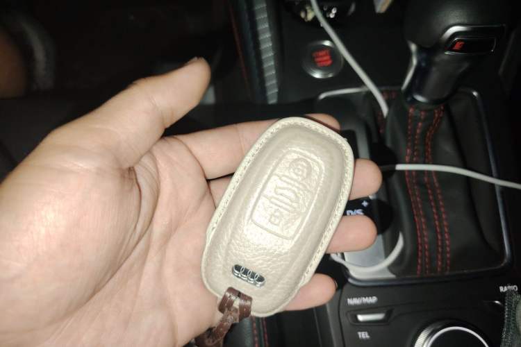 Used Audi Q2L 2022 35 TFSI Progressive Dynamic Edition Vehicle Key
