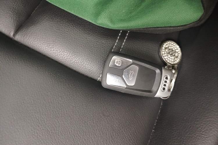 Used Audi Q2L 2022 35 TFSI Advanced Style Edition Vehicle Key