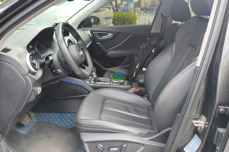 Used Audi Q2L 2023 35TFSI Fashion Dynamic Model Left Front Seat