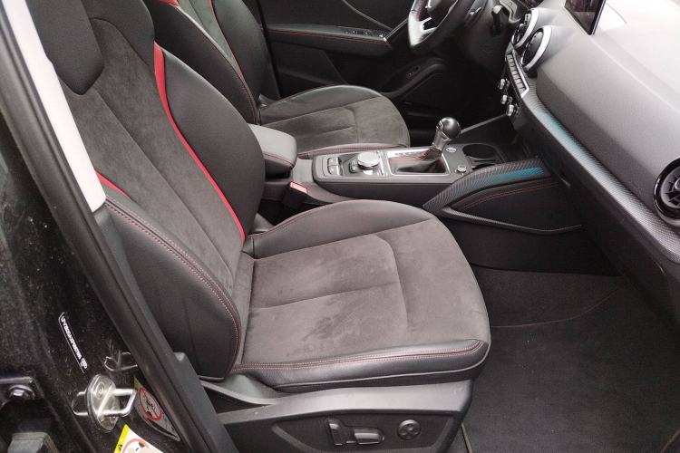 Used Audi Q2L 2023 35TFSI Luxury Dynamic Model Right Front Seat
