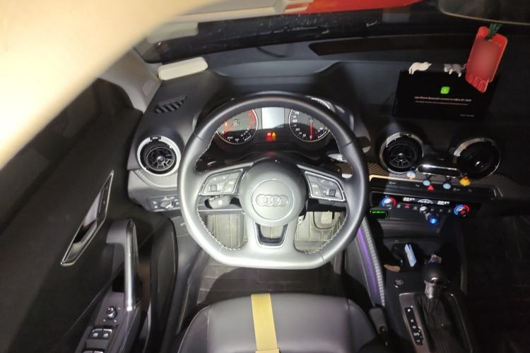 Used Audi Q2L 2023 35TFSI Fashion Dynamic Model Steering Wheel