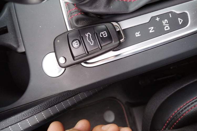 Used Audi Q2L 2023 35TFSI Luxury Dynamic Model Vehicle Key