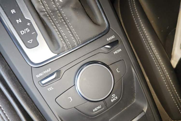 Used Audi Q2L 2023 35TFSI Fashion Dynamic Model Vehicle Key