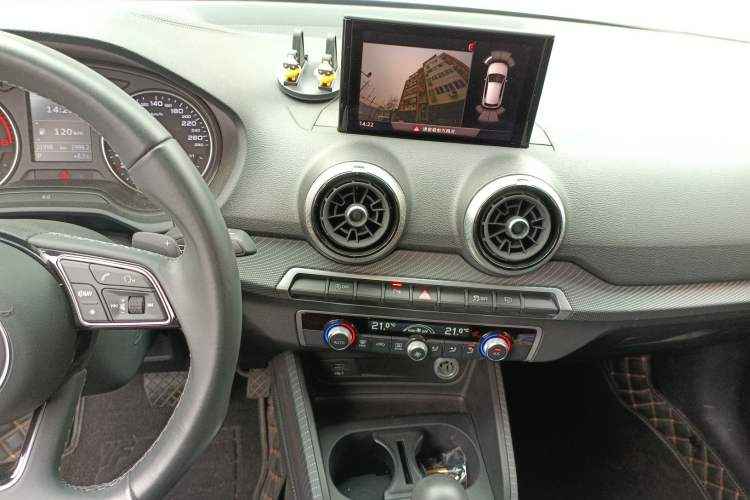 Used Audi Q2L 2023 35TFSI Fashion Dynamic Model Audio And AC Panel