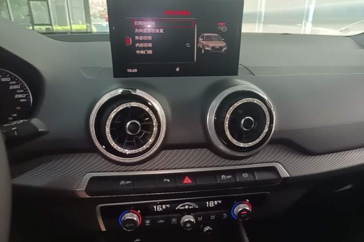 Used Audi Q2L 2023 35TFSI Fashion Dynamic Model Audio And AC Panel
