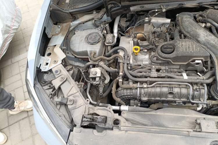 Used Audi Q2L 2023 35TFSI Fashion Dynamic Model Engine Bay Right