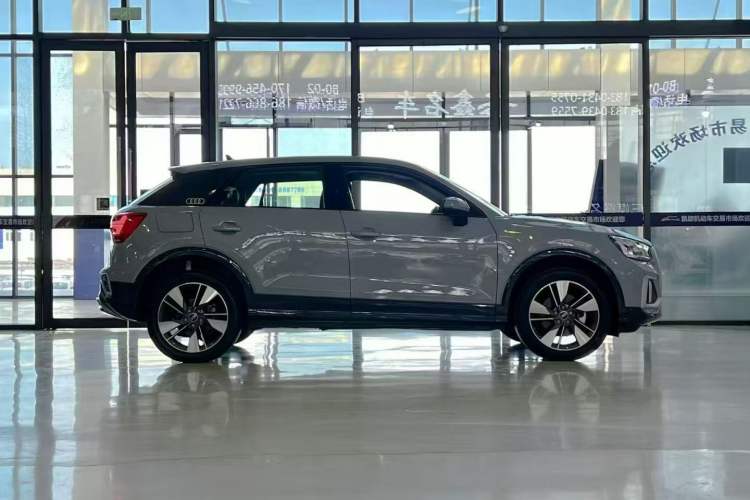 Used Audi Q2L 2023 35TFSI Fashion Dynamic Model Exterior 4