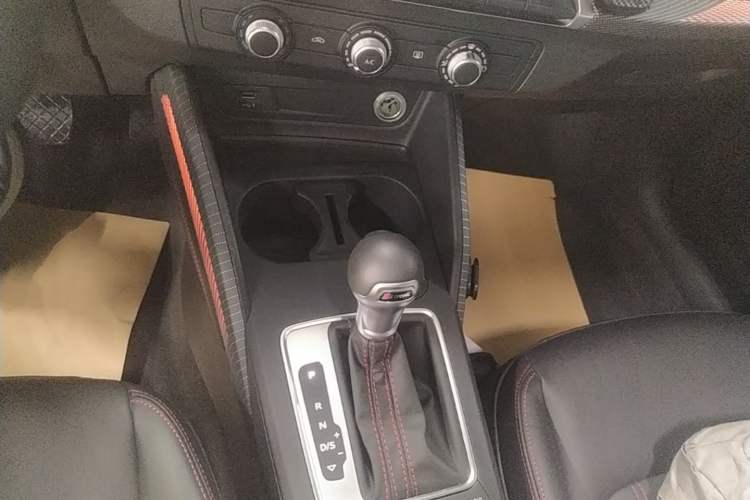 Used Audi Q2L 2023 35TFSI Progressive Dynamic Edition Gear Lever